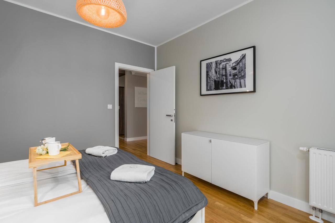 Apartament Black & White Mostowa By Renters Poznań Esterno foto